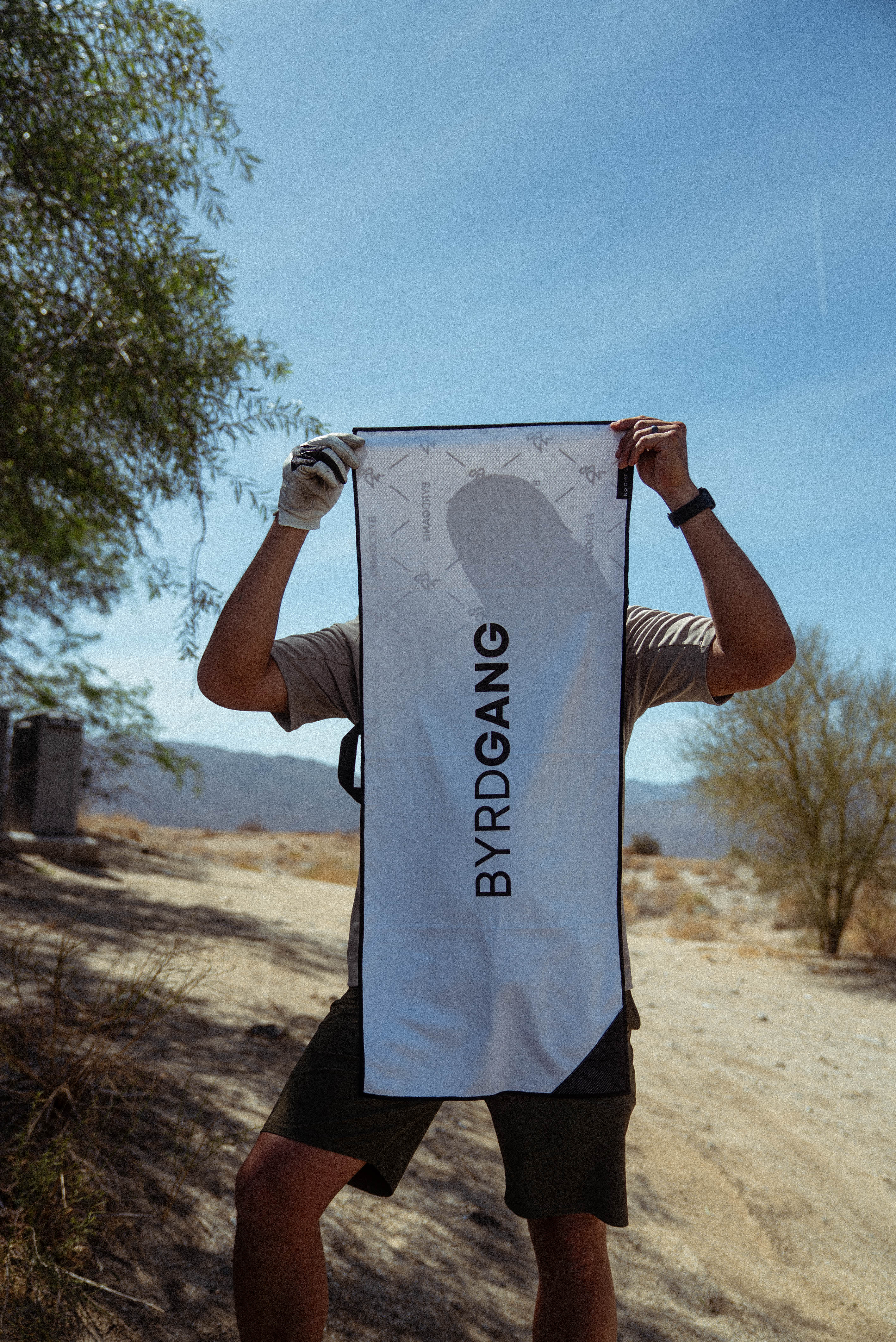 Towel + Club Scrubber - White